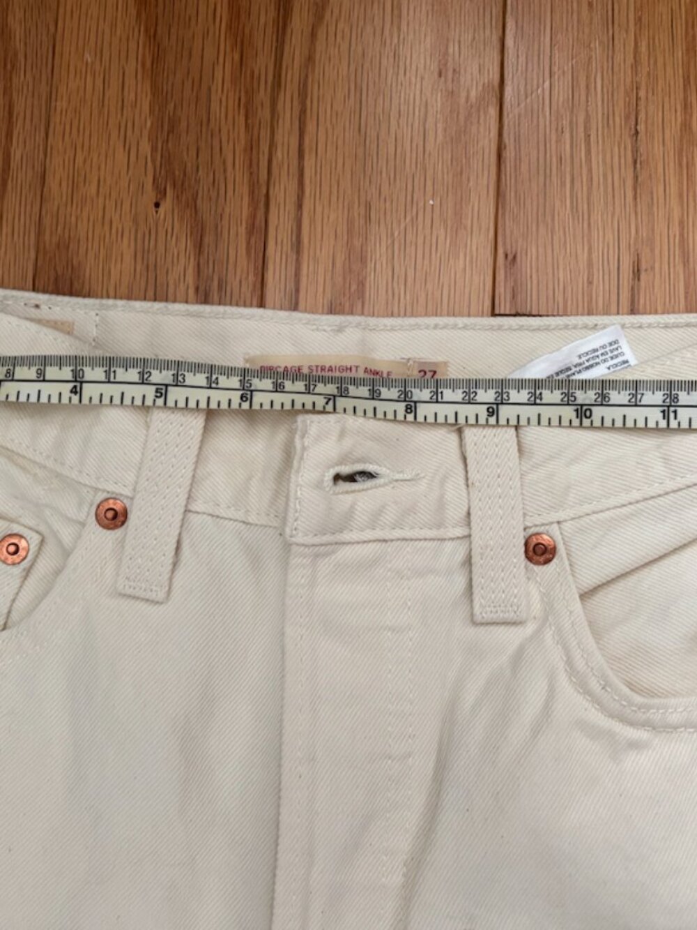 Levis Ribcage Straight Ankle Jeans in Chasing Rainbows Cream Sz 27 - Picture 5 of 10
